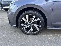 Gris Utilisé 2024 VW Polo R-line | 24 780 € (Prix assez cher)