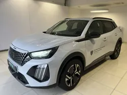 Blanc Utilisé 2024 Peugeot 2008 S SUV | 25 175 € (Prix assez cher)