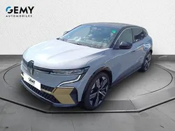 Noir Utilisé 2023 Renault Mégane Iconic | 27 999 € (Prix juste)