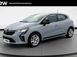 Gris Utilisé 2023 Renault Clio V Evolution Citadine | 14 990 € (Prix juste)