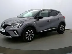 Gris Utilisé 2024 Renault Captur Techno SUV | 20 390 € (Prix assez cher)