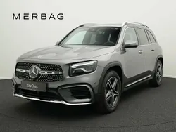 Gris Utilisé 2024 Mercedes GLB200 AMG line SUV | 47 169 € (Prix juste)