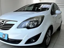 Blanc Utilisé 2011 Opel Meriva Cosmo Monospace | 8 490 €