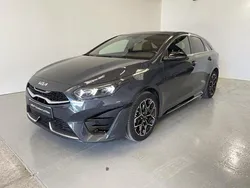 Blanc Utilisé 2024 Kia ProCeed GT-Line Citadine | 31 980 € (Prix assez cher)