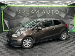 Brun Utilisé 2014 Kia Rio Motion Berline | 4 990 € (Prix juste)