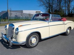Beige Utilisé 1960 Mercedes 220 SE Cabriolet | 142 000 €