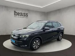 Noir Utilisé 2024 VW Tiguan Goal SUV | 35 400 € (Super prix)
