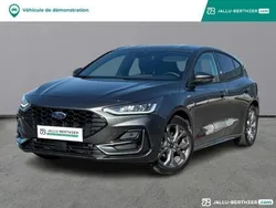 Gris Utilisé 2025 Ford Focus ST-Line X | 29 789 € (Prix juste)
