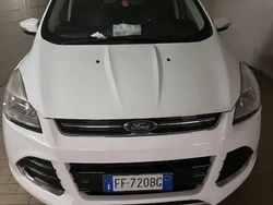 Blanc Utilisé 2016 Ford Kuga S SUV | 8 500 € (Prix juste)