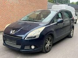 Blanc Utilisé 2010 Peugeot 5008 Monospace | 1 490 €