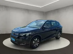 Noir Utilisé 2024 VW Tiguan Life SUV | 37 300 € (Bon prix)