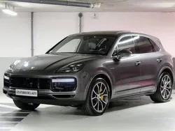 Gris Utilisé 2019 Porsche Cayenne Turbo S SUV | 79 950 €