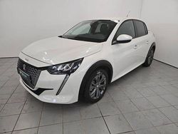 Blanc Utilisé 2021 Peugeot e-208 Style Citadine | 15 990 € (Prix juste)