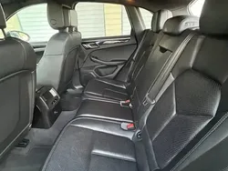 Noir Utilisé 2014 Porsche Macan SUV | 30 300 € (Prix assez cher)