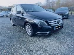 Noir Utilisé 2012 Mercedes B180 Monospace | 12 700 €