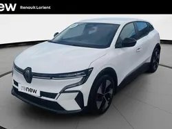 Blanc Utilisé 2022 Renault Mégane Equilibre Berline | 21 990 € (Prix juste)