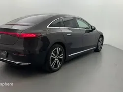Gris Utilisé 2025 Mercedes EQE300 Executive Berline | 61 499 € (Prix juste)