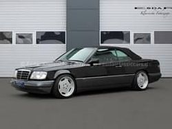 Noir Utilisé 1994 Mercedes E200 Cabriolet | 34 000 €