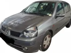 Utilisé 2001 Renault Clio II Expression Berline | 4 900 € (Prix assez cher)