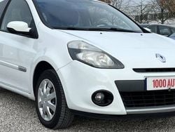 Utilisé 2011 Renault Clio III Expression Citadine | 5 990 € (Prix juste)