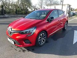 Rouge flamme Utilisé 2023 Renault Clio V Berline | 20 990 € (Prix assez cher)