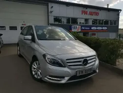 Gris Utilisé 2013 Mercedes B180 Monospace | 13 300 € (Bon prix)
