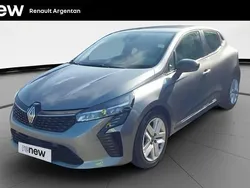 Gris Utilisé 2024 Renault Clio V Evolution Citadine | 16 490 € (Prix juste)