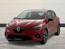 Rouge Utilisé 2021 Renault Clio V LIMITED Berline | 17 499 € (Prix juste)