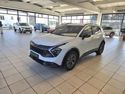Blanc Nouvelle 2025 Kia Sportage 2 SUV | 36 890 € (Prix juste)