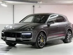 Gris Utilisé 2019 Porsche Cayenne Turbo S SUV | 79 950 €