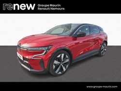 Rouge Occasion 2022 Renault Mégane Techno Berline | 22 490 € (Prix juste)