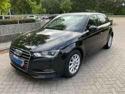 Noir Utilisé 2014 Audi A3 Attraction Berline | 11 990 € (Bon prix)