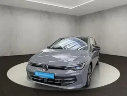 Gris Utilisé 2024 VW Golf VIII Goal Berline | 32 300 € (Prix juste)