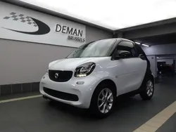 Blanc Utilisé 2016 Smart ForTwo Cabrio Passion Cabriolet | 14 100 €