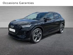Noir mythic métallisé Utilisé 2025 Audi Q4 e-tron S-Line SUV | 59 900 € (Prix cher)