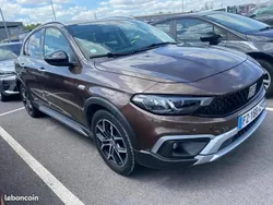 Utilisé 2021 Fiat Tipo Cross Berline | 12 480 € (Prix juste)