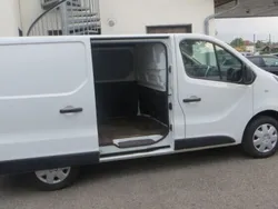 Blanc Utilisé 2017 Renault Trafic Van | 14 166 € (Bon prix)