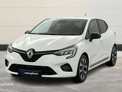 Blanc Utilisé 2023 Renault Clio V Evolution Berline | 18 799 € (Prix juste)