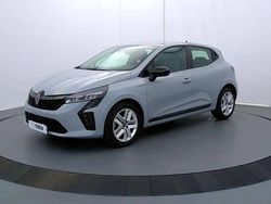 Gris Utilisé 2024 Renault Clio V Evolution Citadine | 15 990 € (Prix juste)