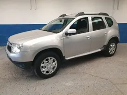 Gris Utilisé 2011 Dacia Duster Lauréate SUV | 9 490 € (Prix assez cher)