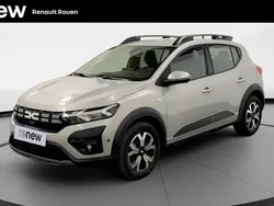Gris Utilisé 2024 Dacia Sandero Expression Citadine | 16 990 € (Prix juste)