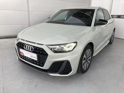 Argent rosée métallisé Utilisé 2024 Audi A1 Sportback S-Line Citadine | 28 497 € (Prix assez cher)