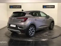 Gris Utilisé 2023 Renault Captur Techno SUV | 17 999 € (Bon prix)