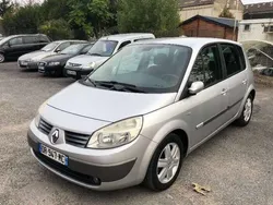 Gris Utilisé 2006 Renault Scénic II Dynamique Monospace | 3 390 €