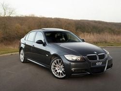 Gris Occasion 2006 BMW 320 Sport Line Berline | 18 990 €