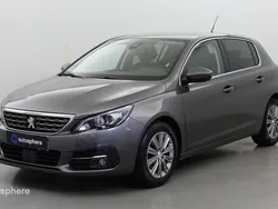Gris Utilisé 2021 Peugeot 308 Allure Berline | 14 299 € (Prix juste)