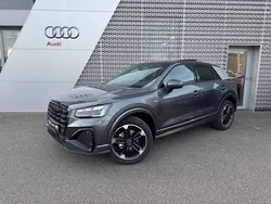 Gris daytona nacré Utilisé 2024 Audi Q2 S-Line SUV | 42 900 €