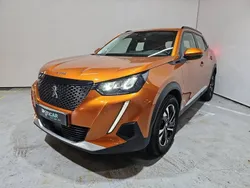 Orange Utilisé 2020 Peugeot 2008 Allure SUV | 16 990 € (Prix juste)