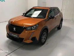 Orange Utilisé 2023 Peugeot 2008 Style SUV | 16 499 € (Bon prix)