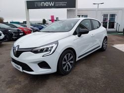 Utilisé 2023 Renault Clio V Equilibre Citadine | 18 459 € (Prix juste)